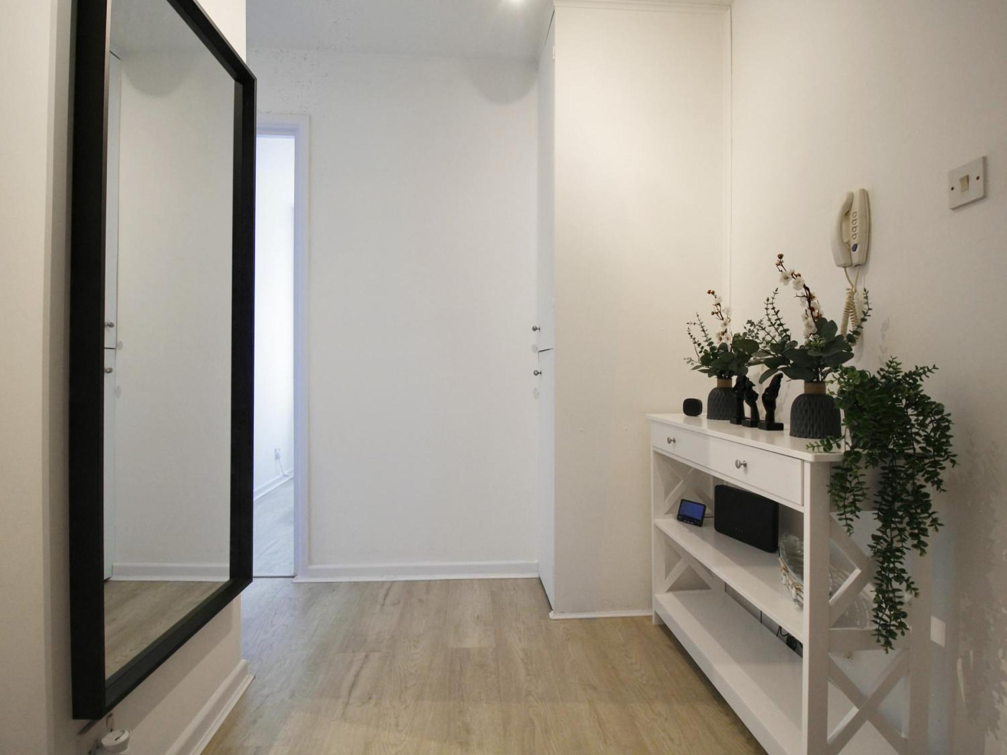 2Bdr Flat Rg1 - Free Open Parking Apartamento Reading Exterior foto
