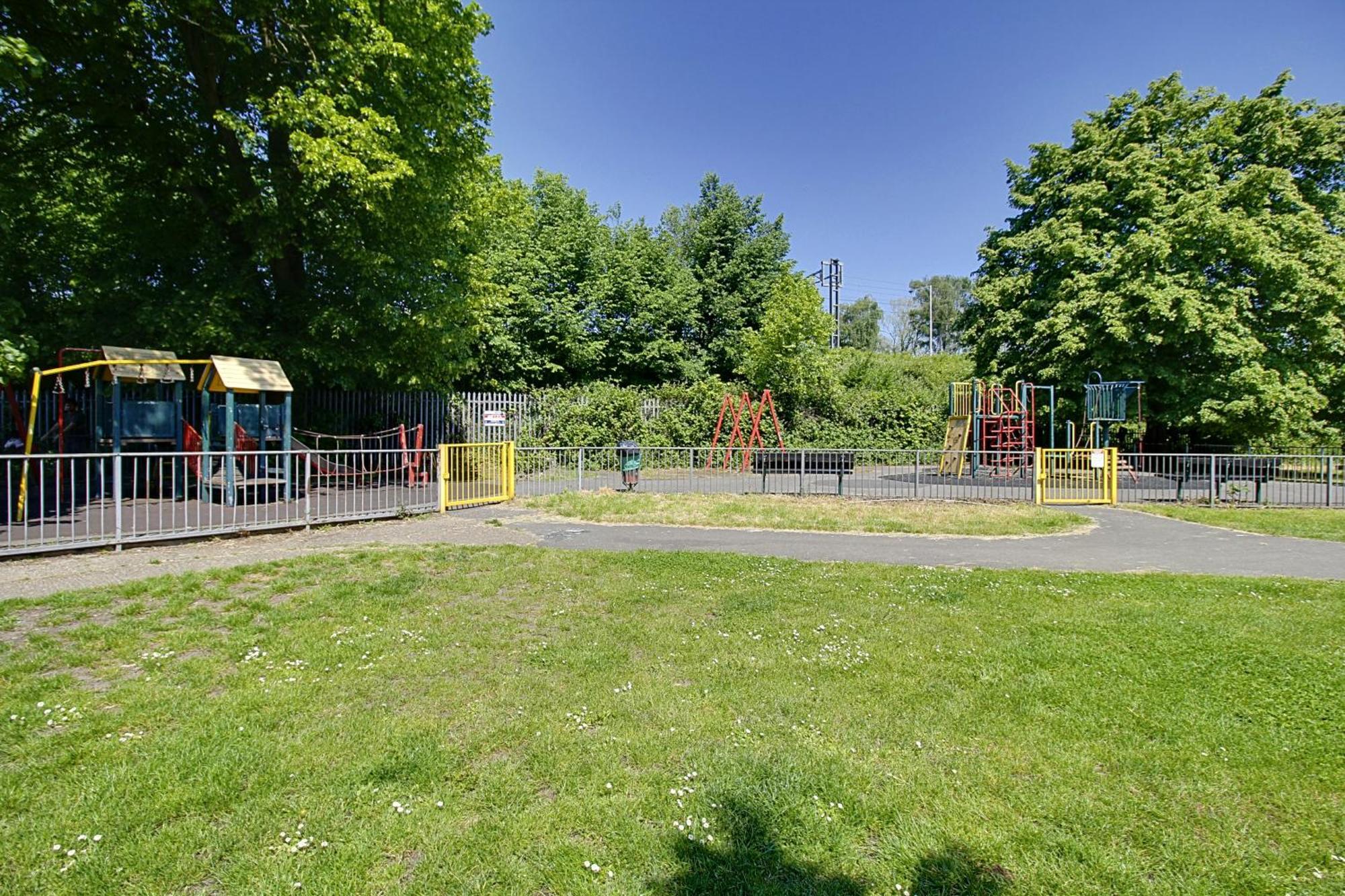 2Bdr Flat Rg1 - Free Open Parking Apartamento Reading Exterior foto